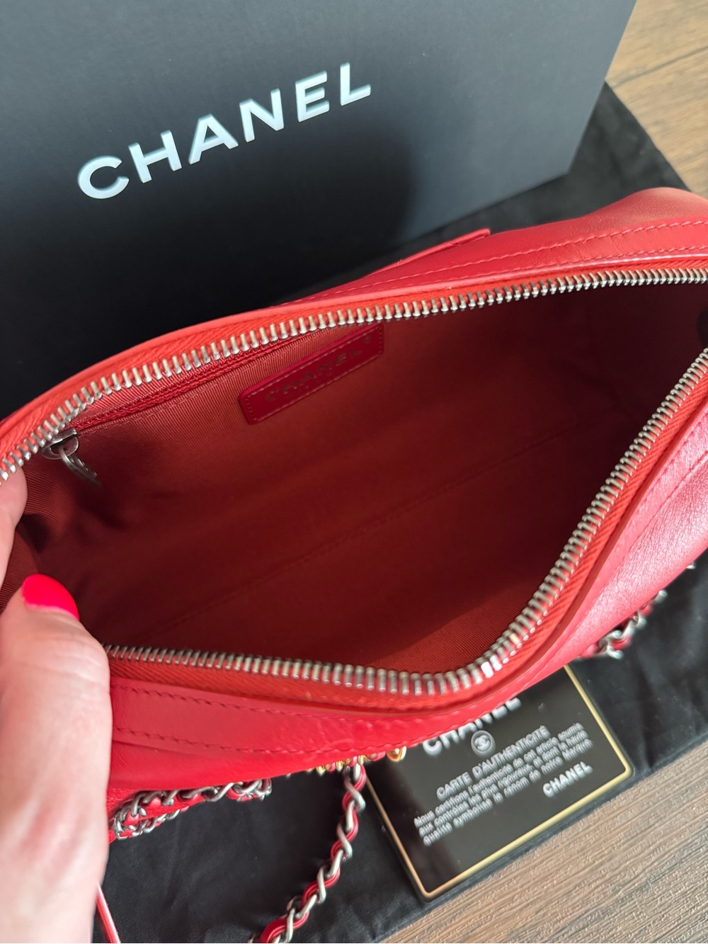 CHANEL Written in Chain Calfskin Leather Crossbody Bag - Picture 5 of 9